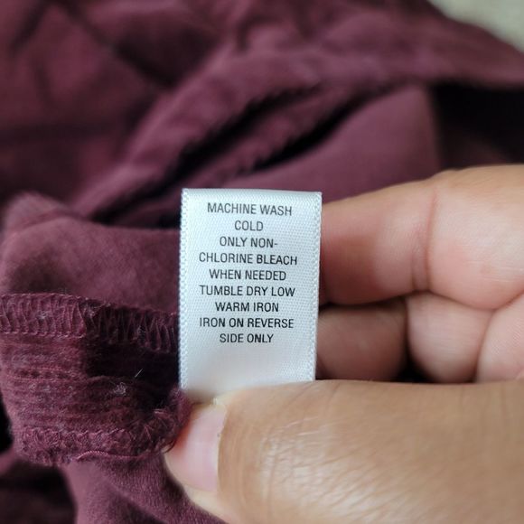 Banana Republic Curdoroy Mini Skirt, Sz.14, Maroon - Picture 7 of 10